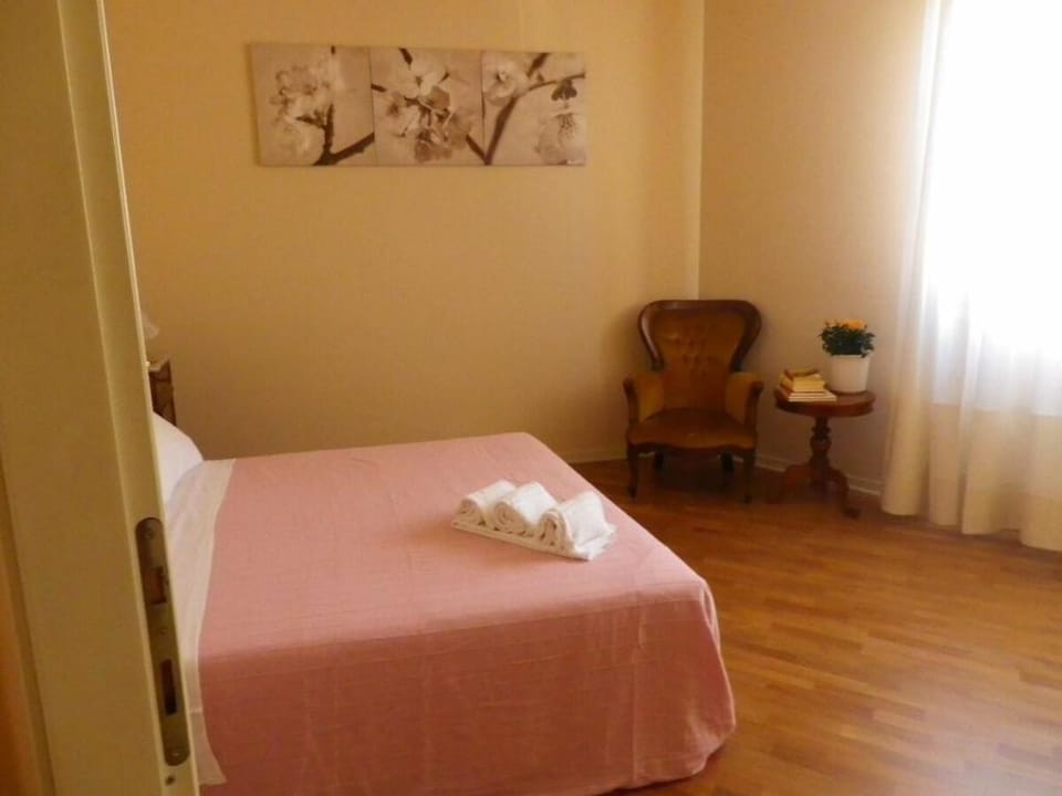 Few steps from the ancient city center  Apartment in Capannori