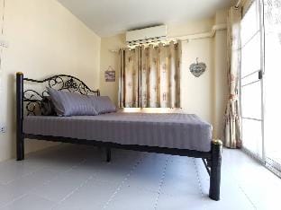 C&T Apartment Apartment in Chon Buri Changwat