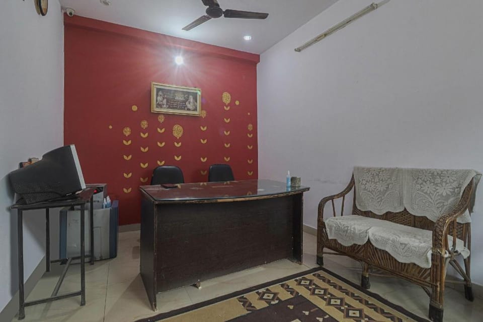 SPOT ON Hotel Green View Stays Hotel in Dehradun