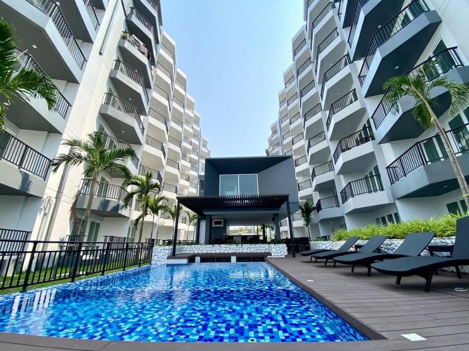 Mantra Beach Condominium Studio Pool Access - M212 Apartment in Chon Buri Changwat