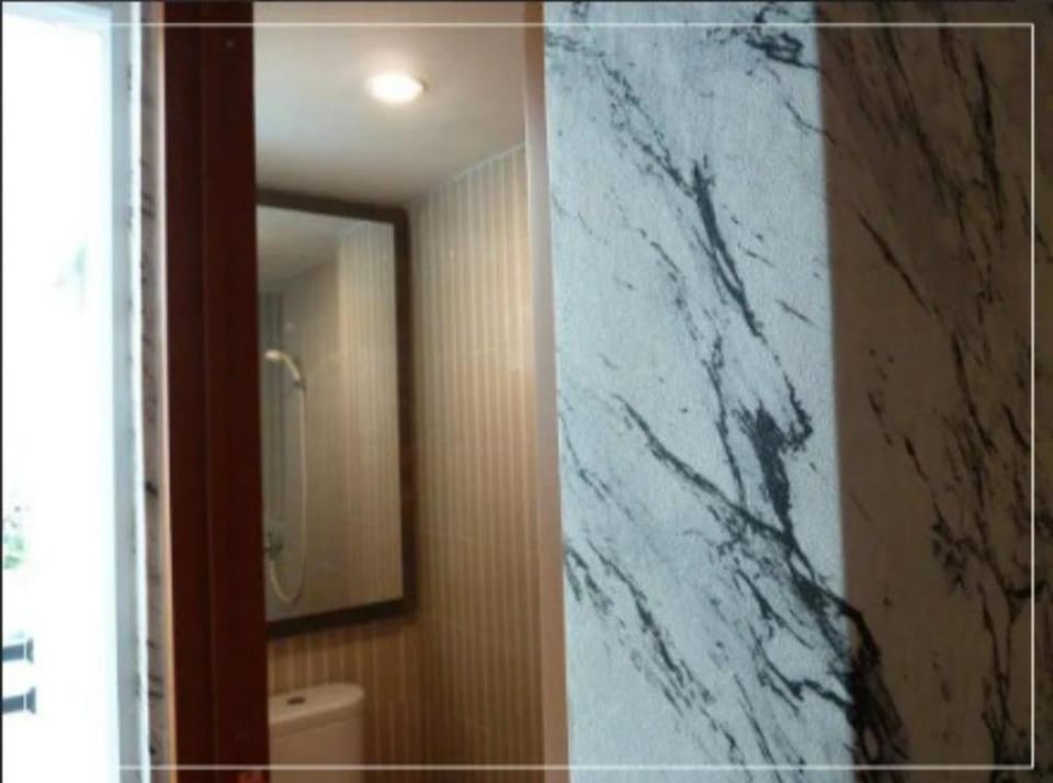 New Stylish 1 BR witb balcony view swimming pool Apartment in West Java