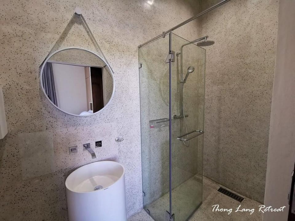 Luxury Sea and Sunset View 3BR 4BA Pool Villa Villa in Ko Pha-ngan Sub-district