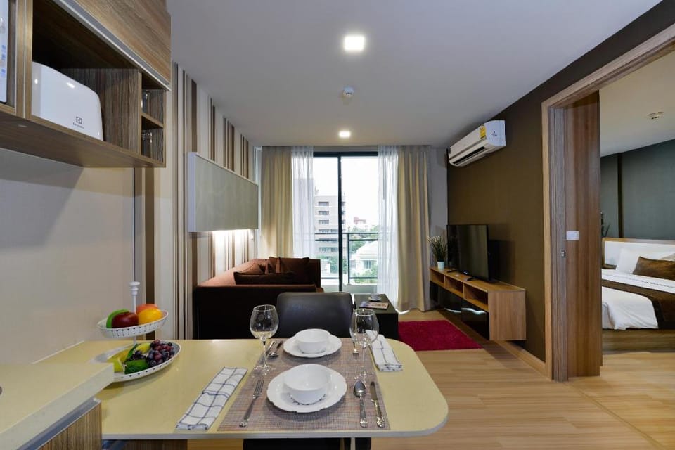 Ramada by Wyndham Bangkok Ten Ekamai Residences Apartment hotel in Bangkok