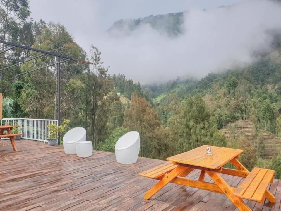 Hotel Yoschis Bromo at Desa Wisata Bromo Hotel in East Java