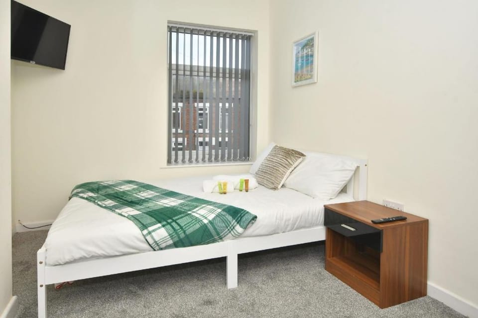 Townhouse @ Hall O Shaw Street Crewe Bed and Breakfast in Crewe