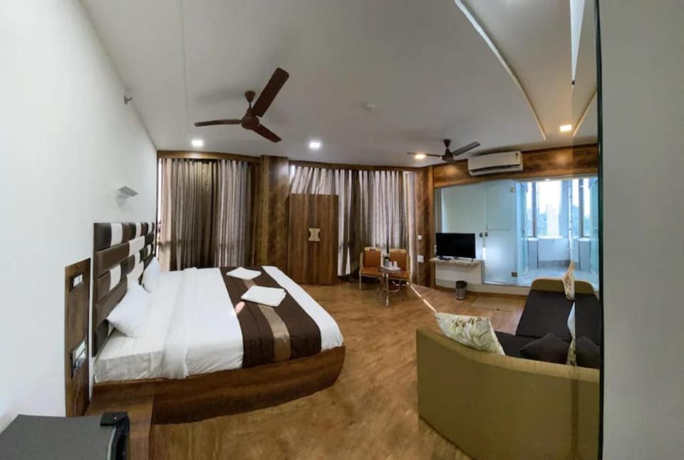 Goroomgo Avirahi Mumbai Hotel in Mumbai