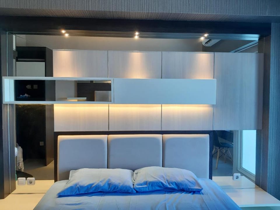 Comfy Apartmen to Stay Above Pakuwon Mall Wit Wifi Apartment in Surabaya