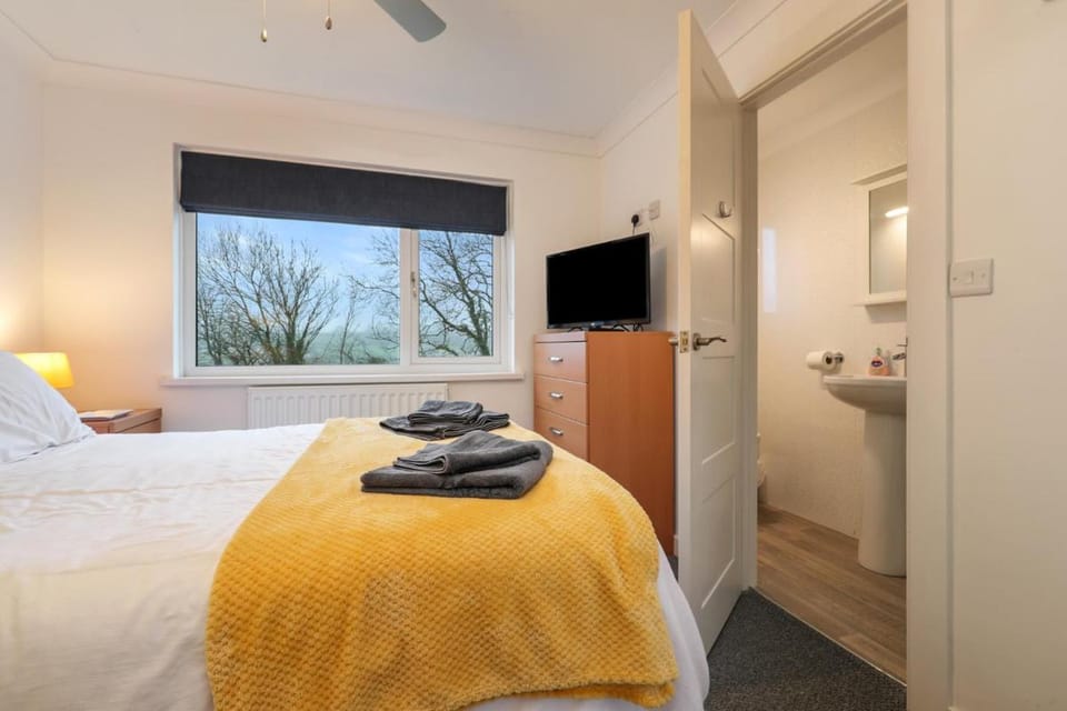 Plas Gwyn - Large Cottage Walk to Beach Vacation rental in Saundersfoot