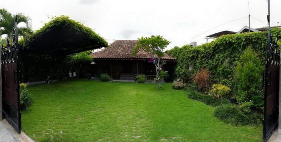 Ngomah Tentrem Vacation rental in Special Region of Yogyakarta