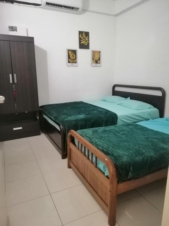 Sis Homestay Wakaf Che Yeh  Apartment in Malaysia
