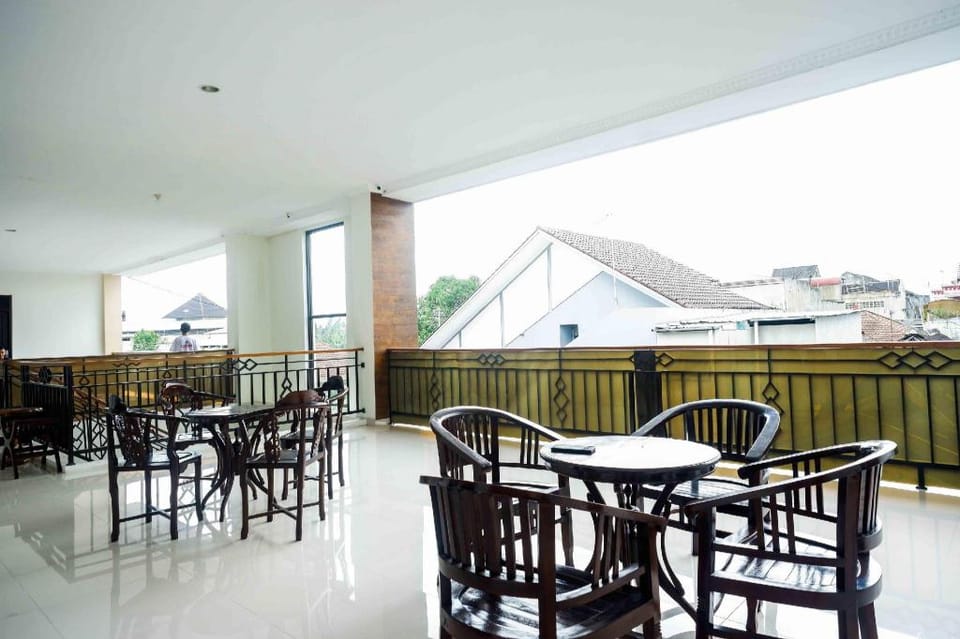 RedDoorz near Terminal Tirtonadi 2 Hotel in Special Region of Yogyakarta
