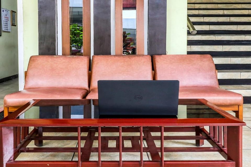 SPOT ON 90921 Wisma Pkpn 2 Hotel in West Java