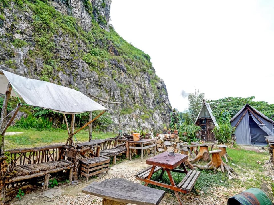 OYO Homes 90918 Eco Tourism Geopark Gunung Masigit Homestay Syariah Hotel in West Java