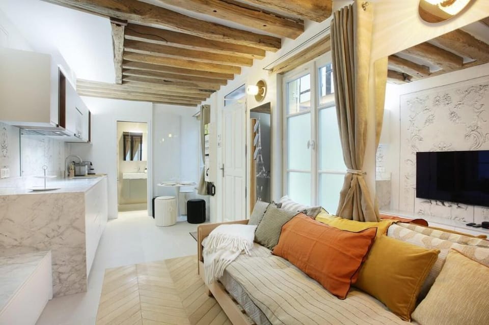 Apartment Le Marais by Studio prestige Apartment in Paris