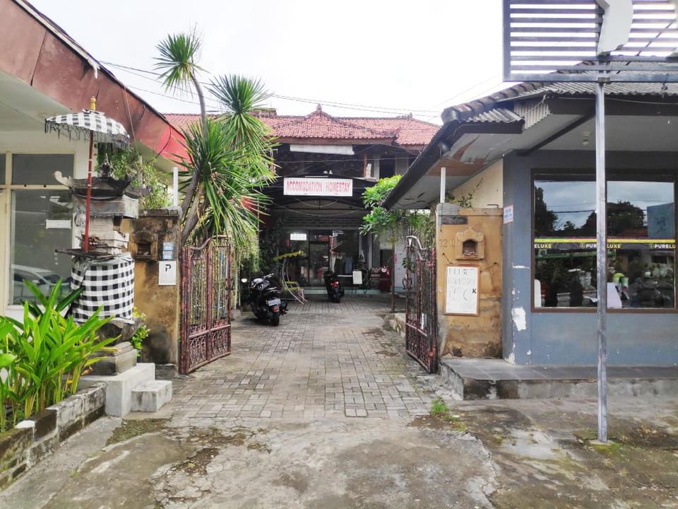 OYO 90884 Rori Homestay Hotel in Denpasar