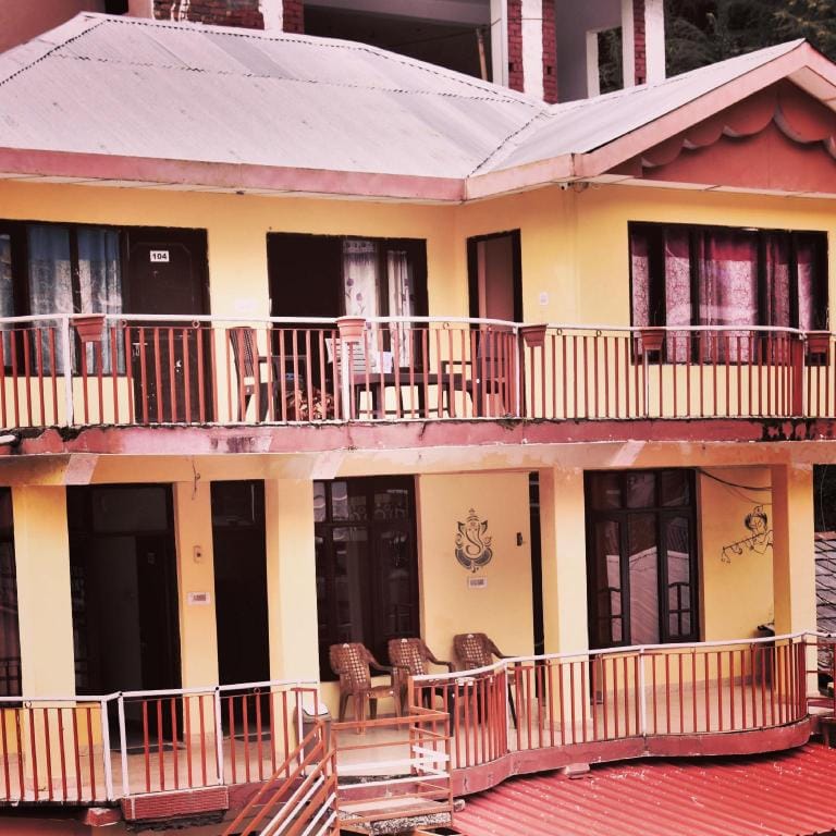 Moon Peak Cottage Vacation rental in Punjab, India