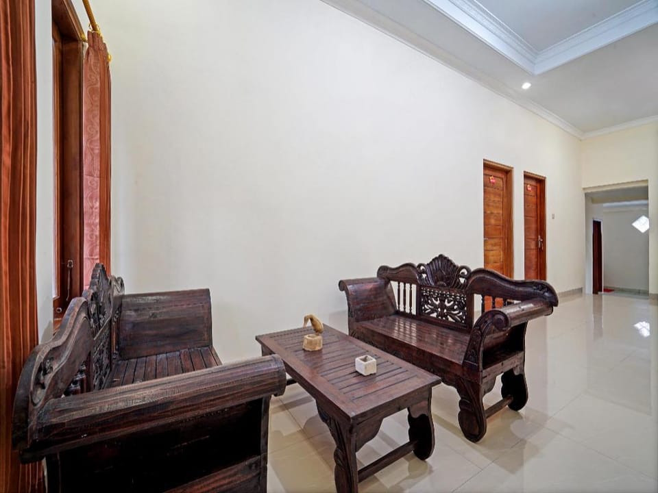 OYO 90869 Happy Homestay Syariah Hotel in Special Region of Yogyakarta