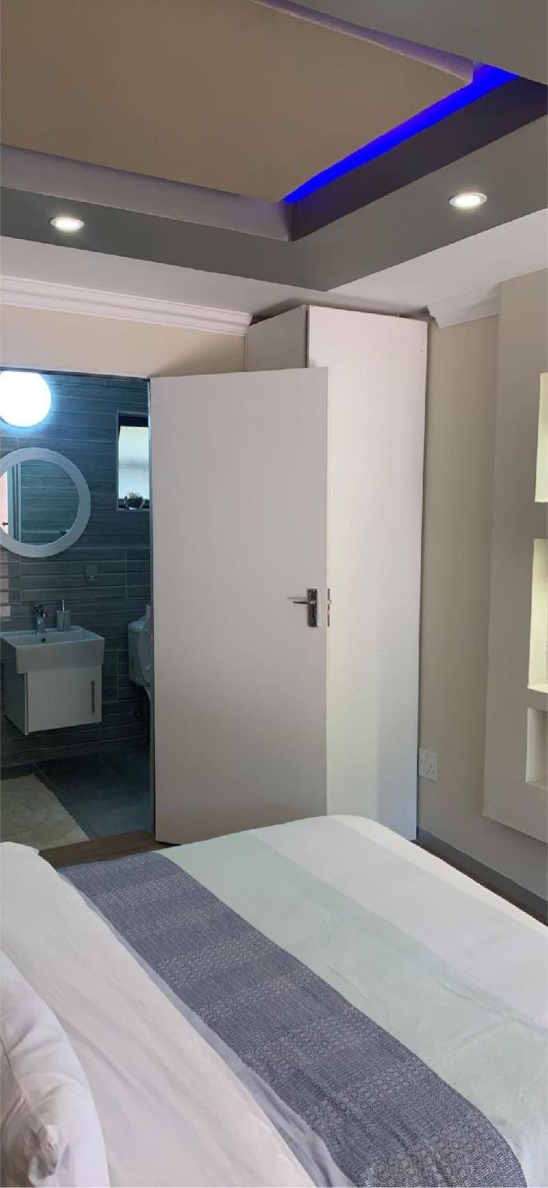 Made Guest House Apartment in Sandton