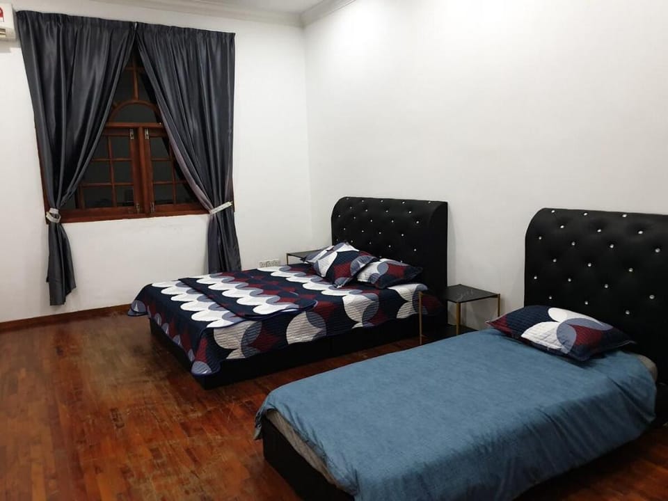 Nilai Homestay &Eventhouse Vacation rental in Negeri Sembilan, Malaysia