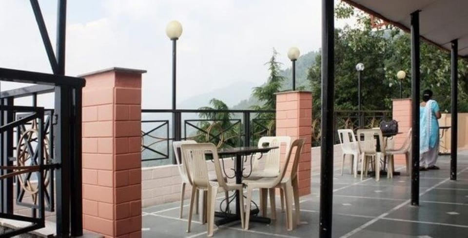Goroomgo Dalhousie Shangrila Hotel Hotel in Himachal Pradesh