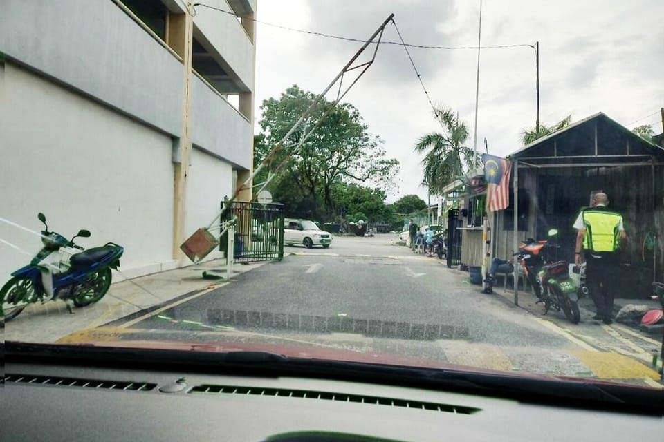 COZY Homestay  3BR KTCC Pantai Batu Burok HSNZ Apartment in Terengganu, Malaysia