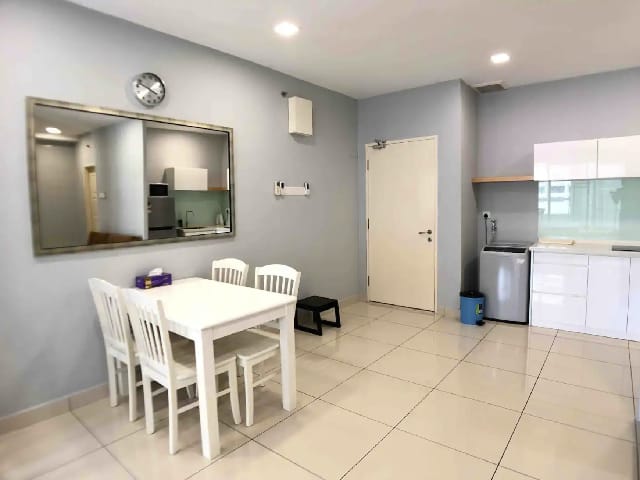 Gurney Mansion Suites Apartment in George Town