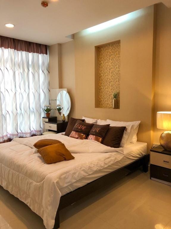 CC Condo1 big size 50 sqm. 2 br Apartment in Pattaya City