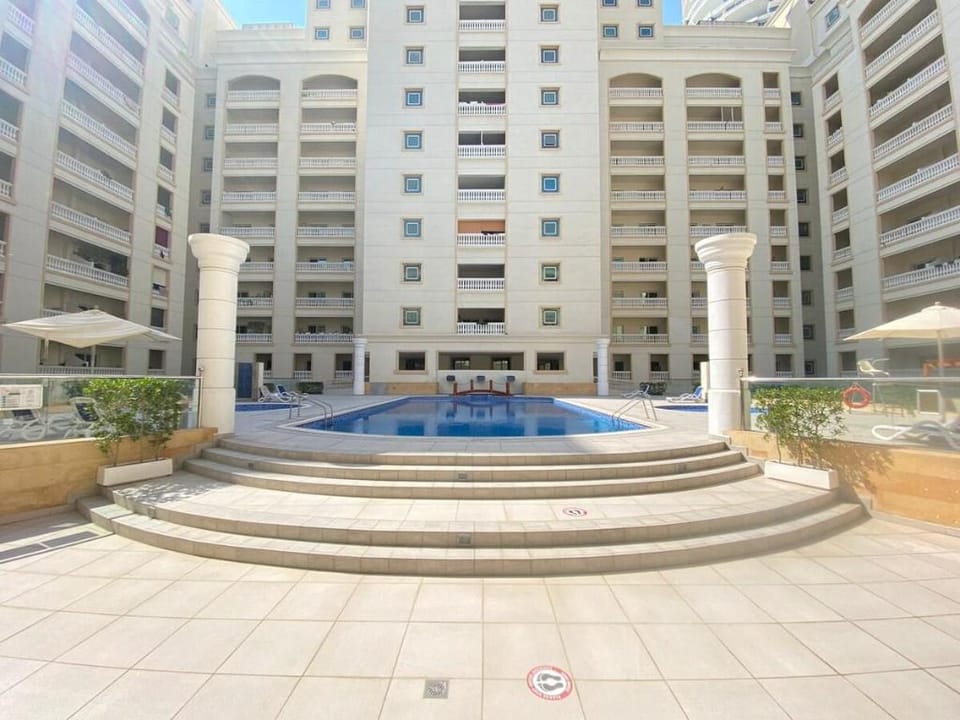 Bright & modern 1BR with large spacious terrace Apartment in Dubai