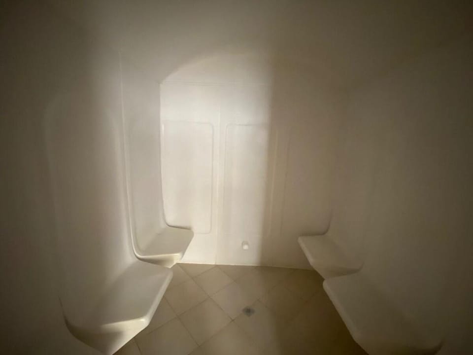 Bright & modern 1BR with large spacious terrace Apartment in Dubai