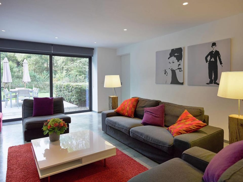 Jalhay Pondside Forest Home Vacation rental in Wallonia, Belgium
