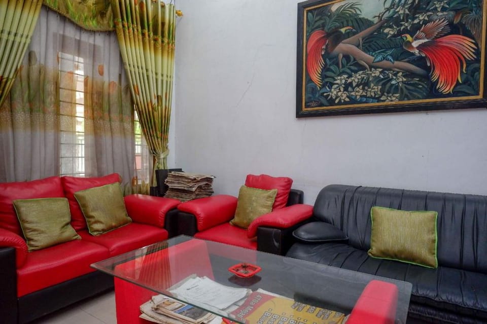 RedDoorz Syariah near RS Mitra Siaga Hotel in Indonesia