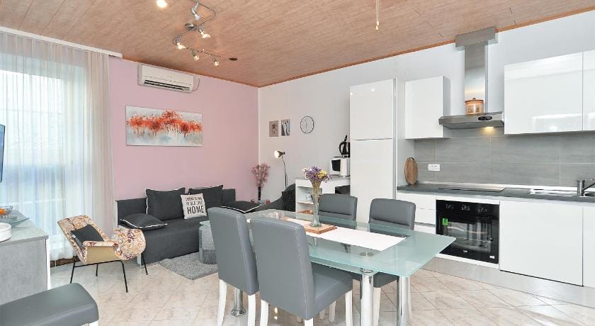 Apartment 1128 Apartment in Fažana