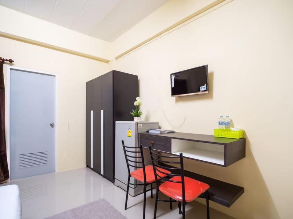 EK Residence Banchang City Apartment in Chon Buri Changwat