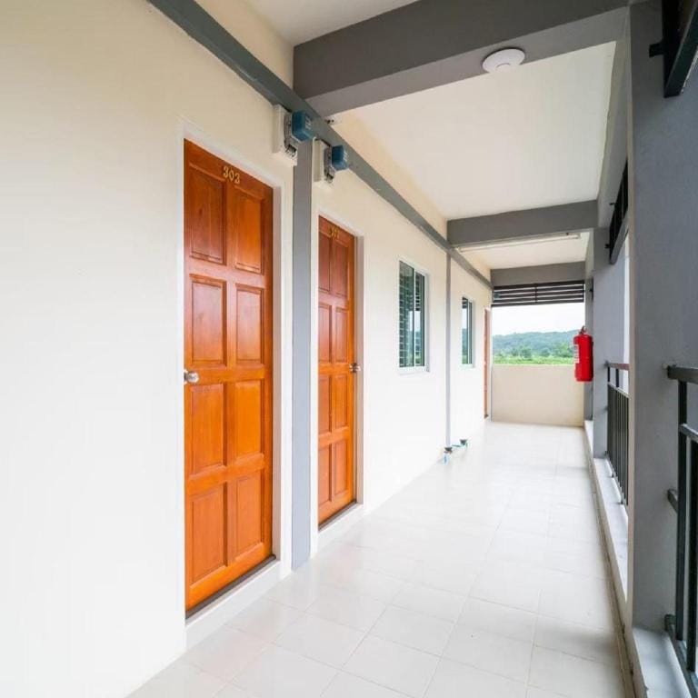 EK Residence Banchang City Apartment in Chon Buri Changwat