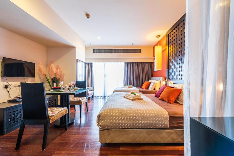 Resort Suite 6pax Homestay @Sunway Pyramid&Lagoon Apartment in Subang Jaya