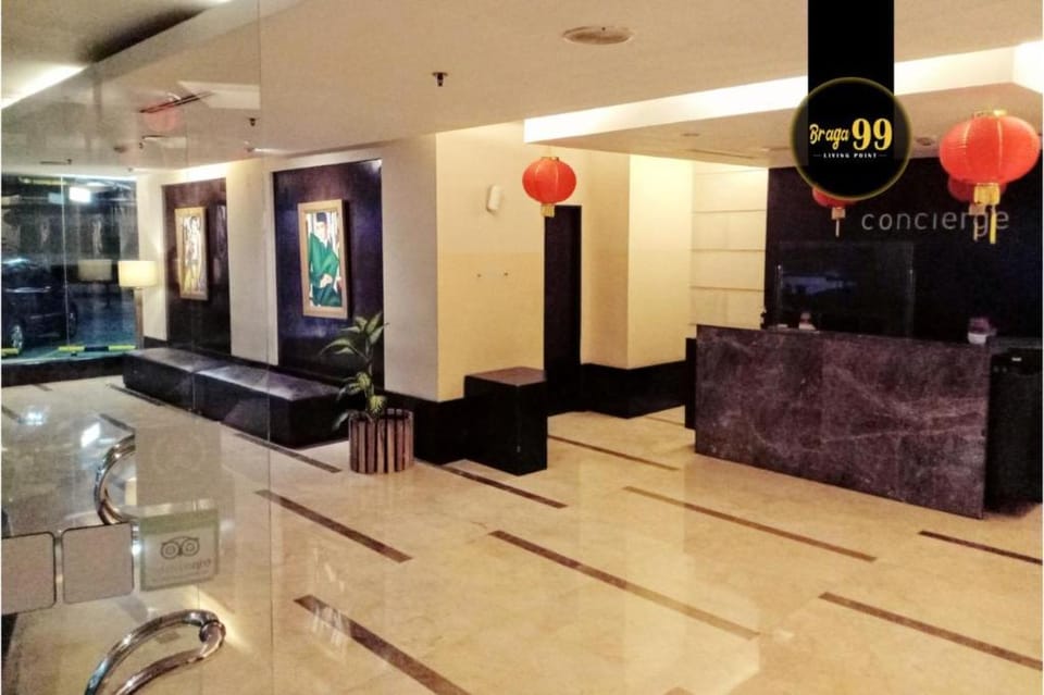 Braga 99 Living Point 2 bedroom shower Apartment in Bandung