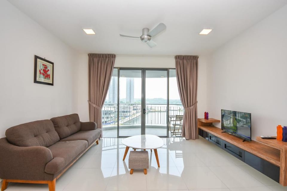 Teega Family Suite by NestHome【Bathtub | Legoland】 Apartment in Johor