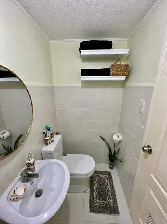 Staycation Getaway for family and friends Apartment in Central Visayas