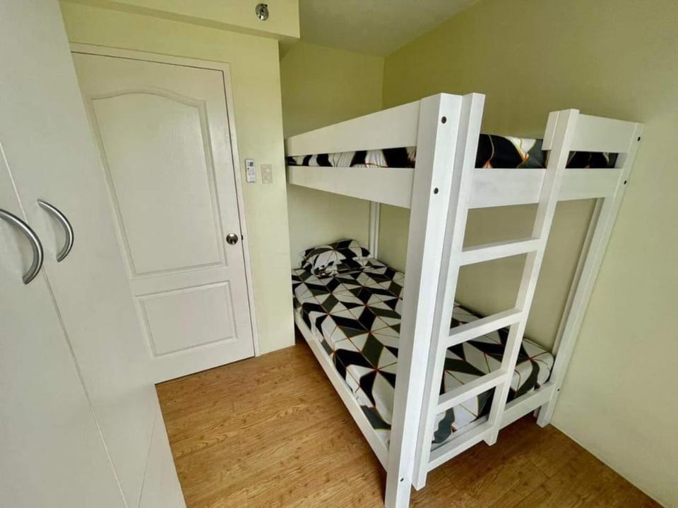 Staycation Getaway for family and friends Apartment in Central Visayas