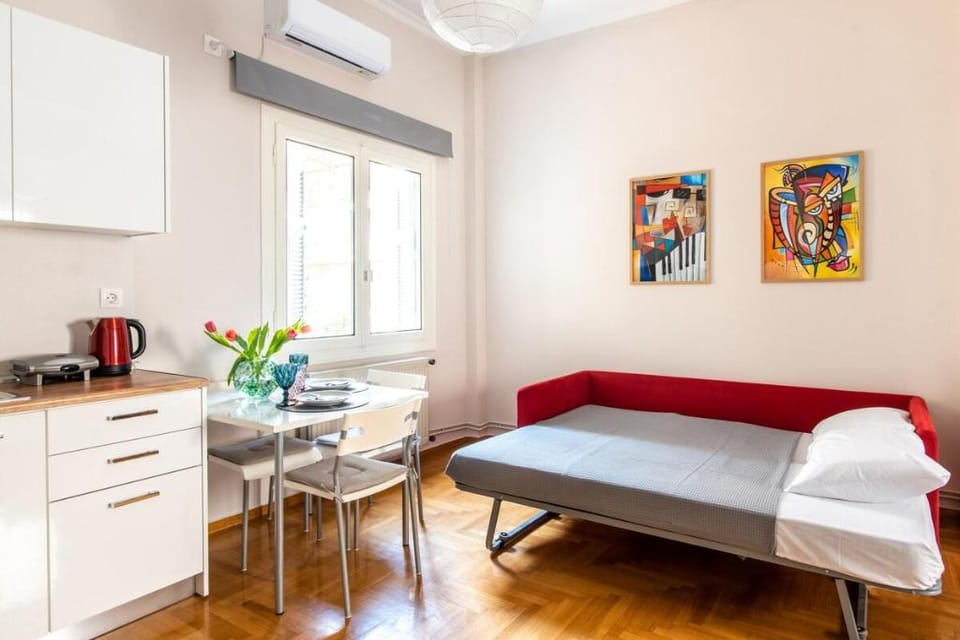 Place to be Athens apartment Vacation rental in Athens