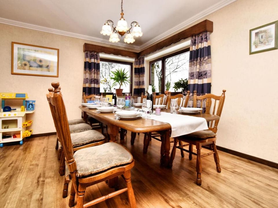 House in the Belgian countryside, ideal base for many fine excursions Vacation rental in Wallonia, Belgium