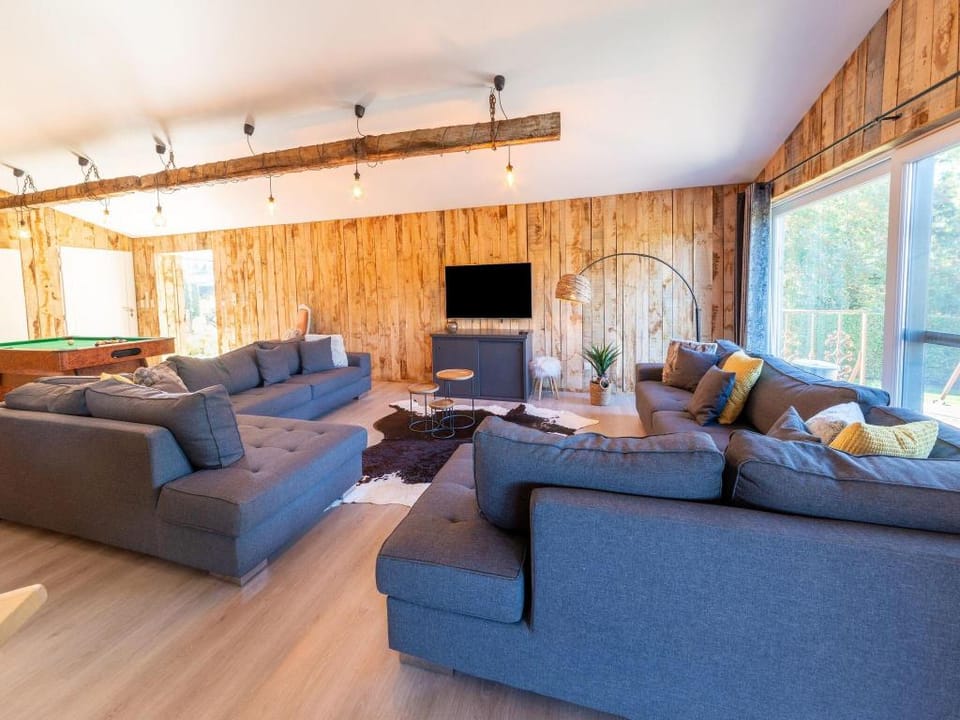 Lush chalet near lake of Butgenbach Vacation rental in Wallonia, Belgium