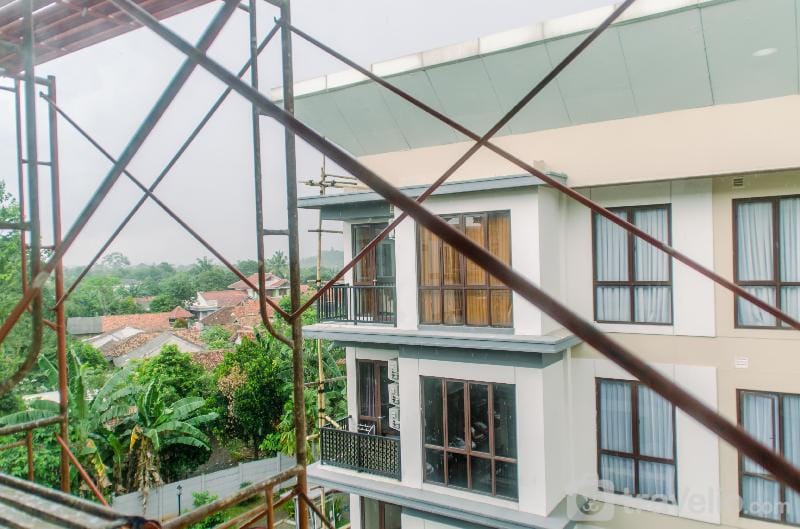 Simply Cozy 1BR at Asatti Apartment By Travelio Apartment in West Java