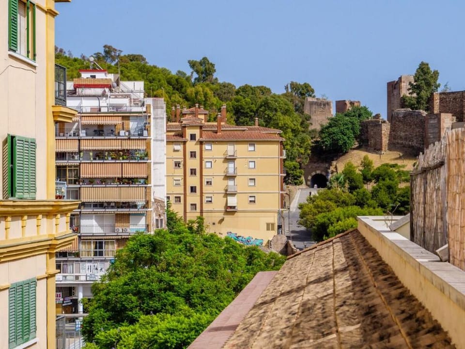 LA ALCAZABA - Exclusive Penthouse / Free Parking Apartment in Malaga