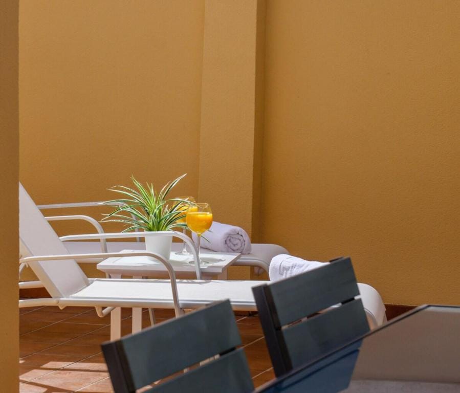 LA ALCAZABA - Exclusive Penthouse / Free Parking Apartment in Malaga
