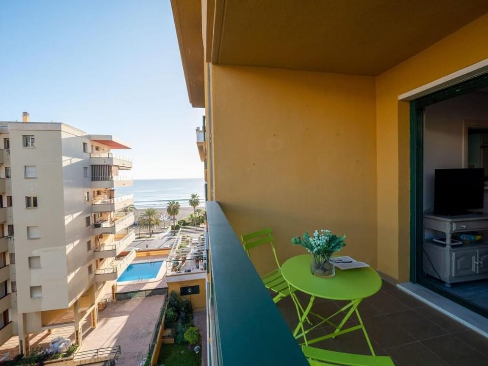 PALM BEACH APARTMENT - Torremolinos - Free Parking Apartment in Torremolinos