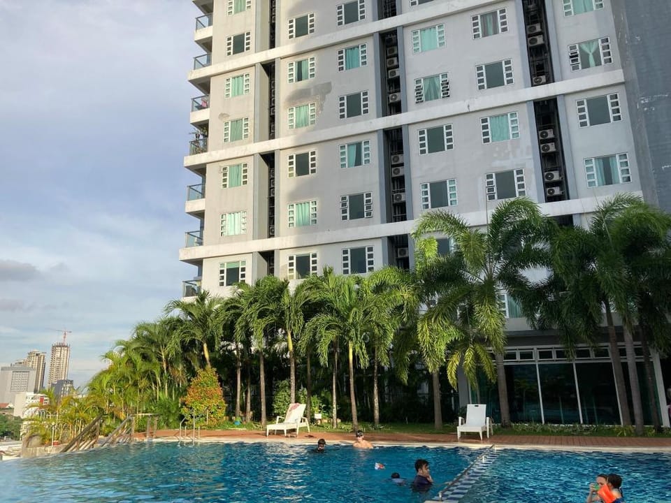 One Bedroom Condo with Fast Internet+WFH Workspace Apartment in Cebu City