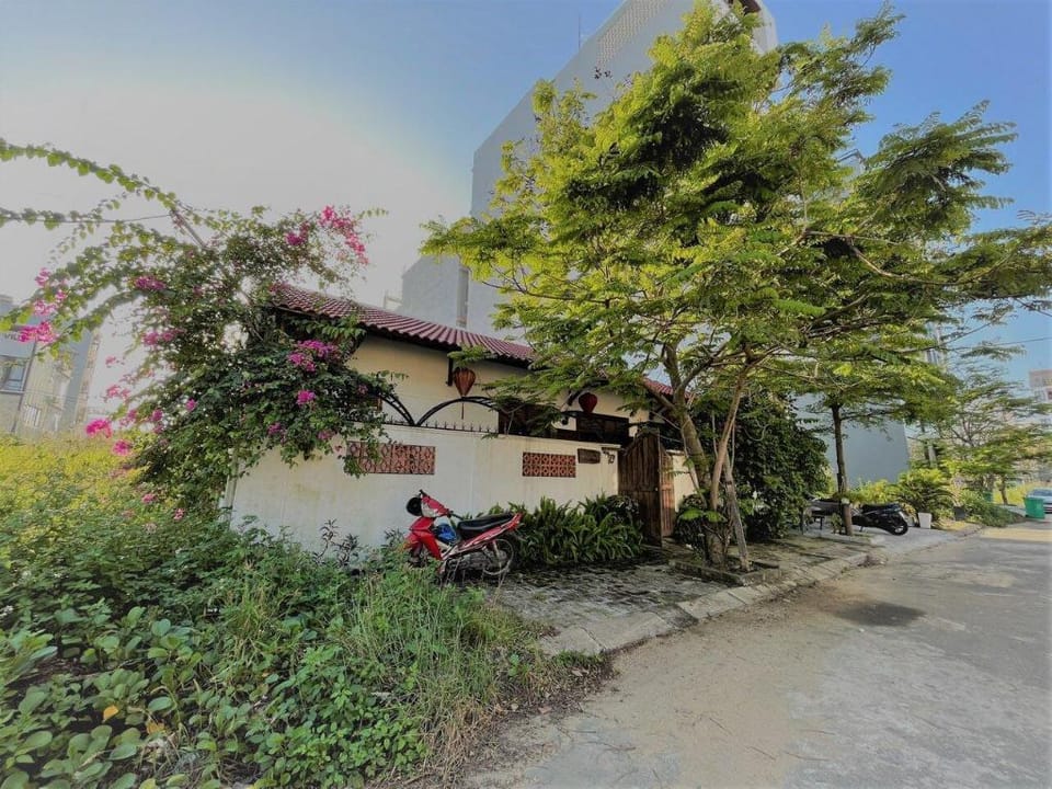 Bơ and Miu Homestay | 5BRs near the beach Vacation rental in Da Nang