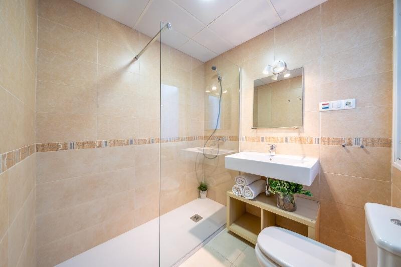 Historic City Centre Mitjana Málaga Apartment in Malaga