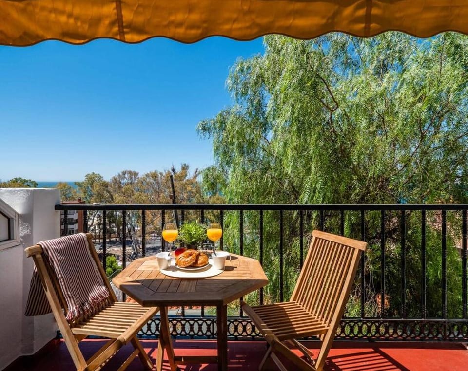 NEAR BEACH - SEA VIEW WITH TERRACE Apartment in Malaga